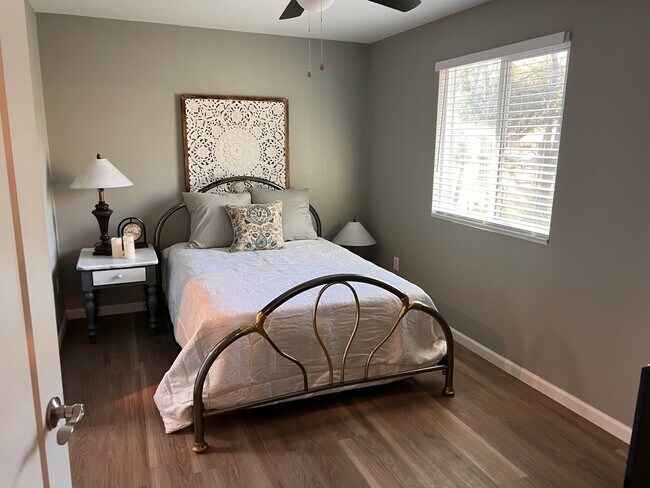 Bedroom - 20576 Sunset Ln