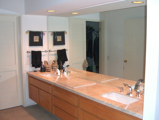 Foto del edificio - 11285 Gold Country Blvd