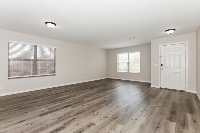 Foto del edificio - 11462 E Quarry Ave