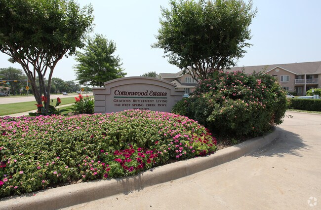 Building Photo - Solstice Senior Living at Plano