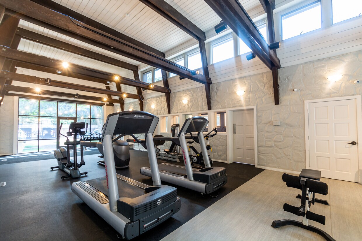 Ramsgate Apartments in Hopkins, MN