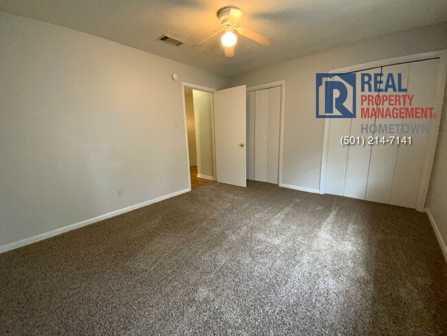 Building Photo - 8905 Morris Manor Dr