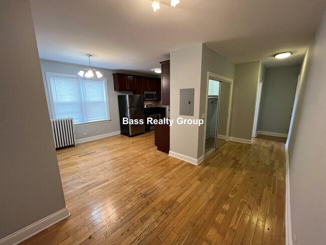 Building Photo - 4558 W George St