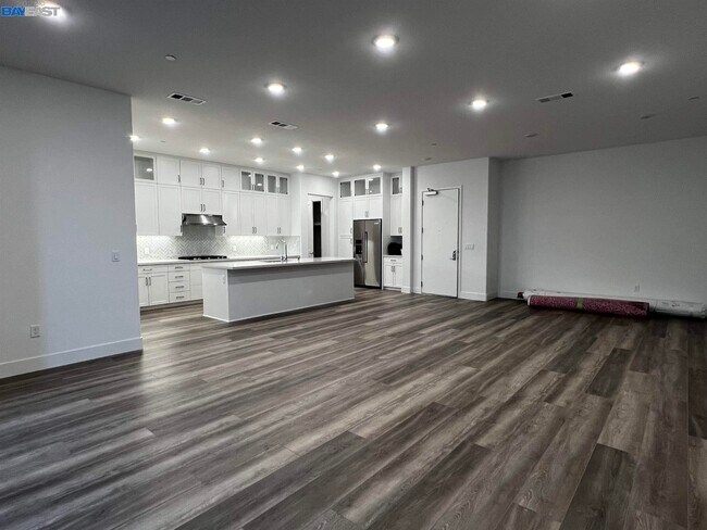 Foto del edificio - 45378 Tom Blalock St