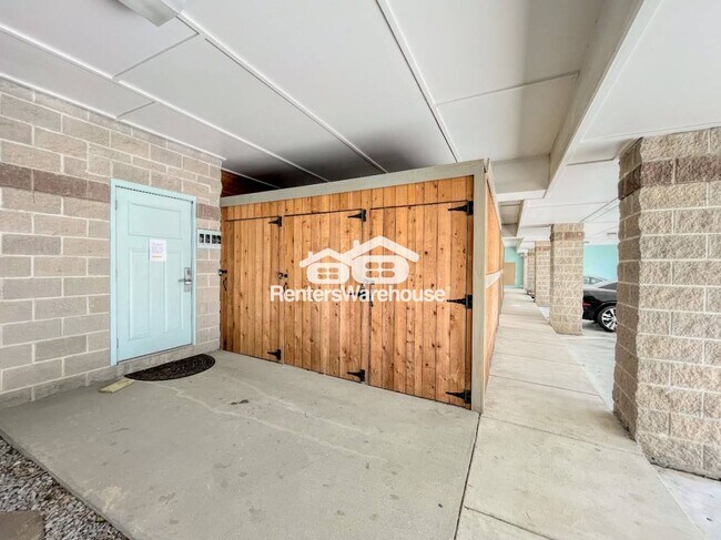 Foto del edificio - 7922 Shore Dr