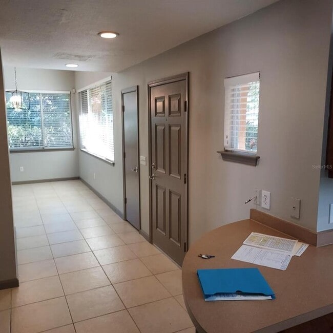 Foto del edificio - 5611 S Sherwood Ave