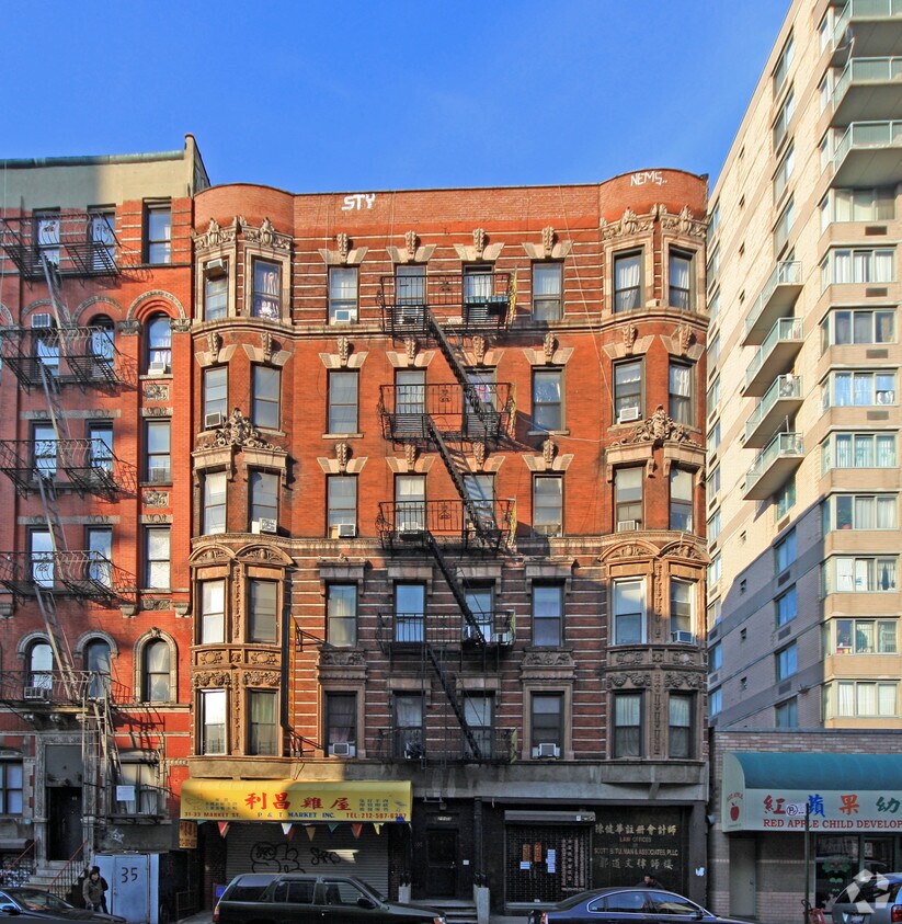 Primary Photo - 31-33 Market St