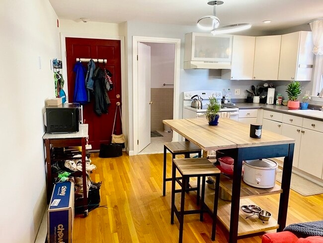 Foto del edificio - 135 Central St