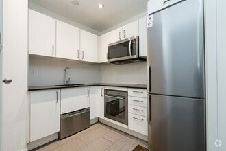 Building Photo - 54 Maitland St