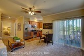 Foto principal - 240-260 S Rancho Santa Fe Rd