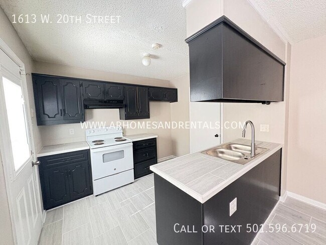 Foto del edificio - 1613 W 20th St