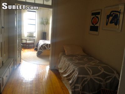 Building Photo - 307 W 90th St