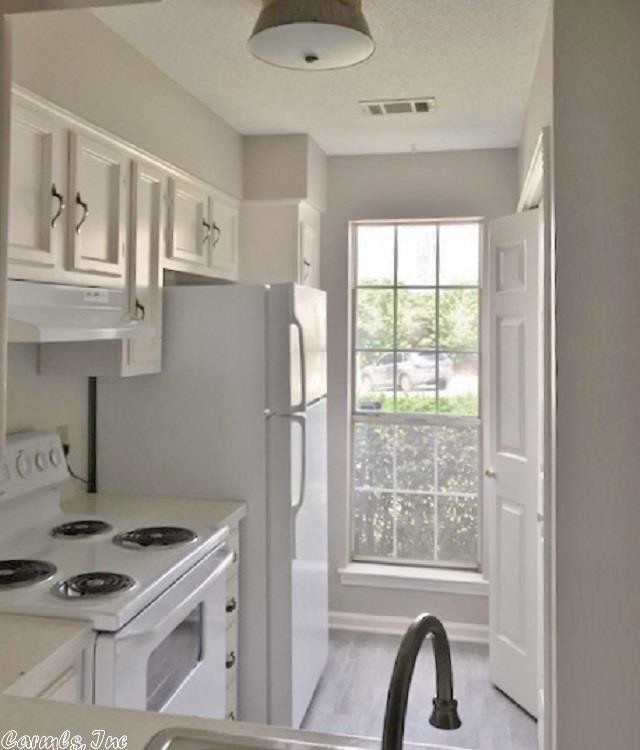 Building Photo - 24 Towne Park Ct