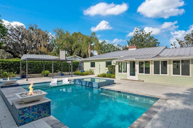 Foto del edificio - 812 East Blvd