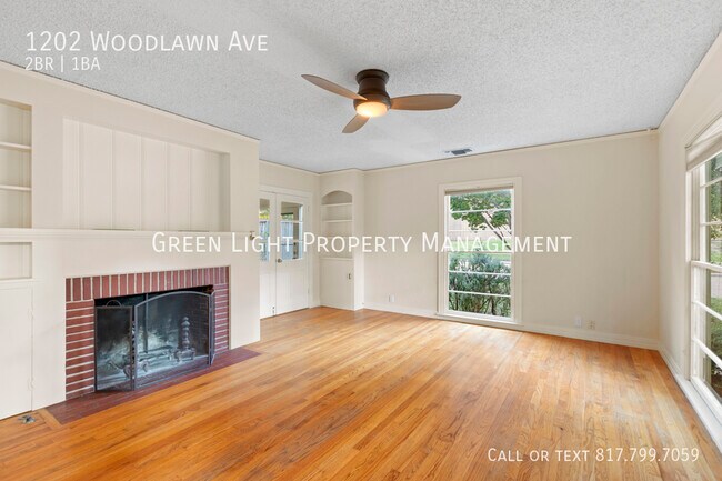 Foto del edificio - 1202 Woodlawn Ave