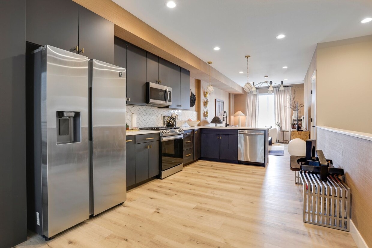 Photo - 4925 W 10th Ave #103- JR