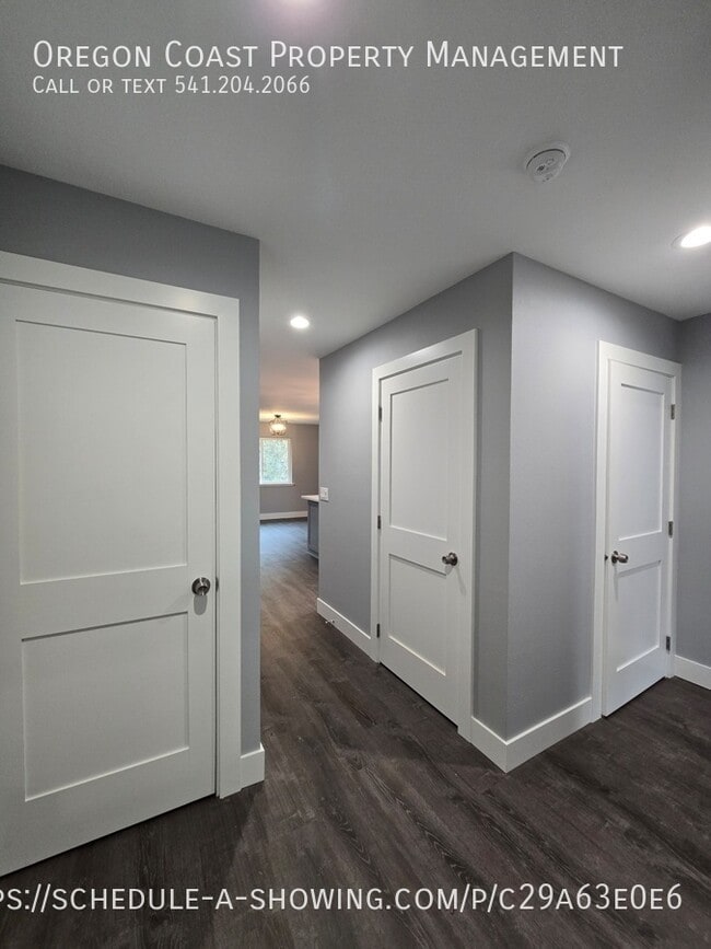 Building Photo - 4255 Sequoia Loop