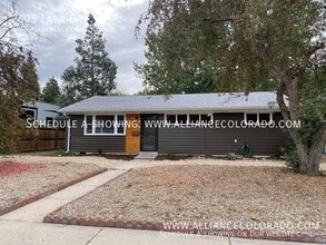 Building Photo - 2605 Lark Dr