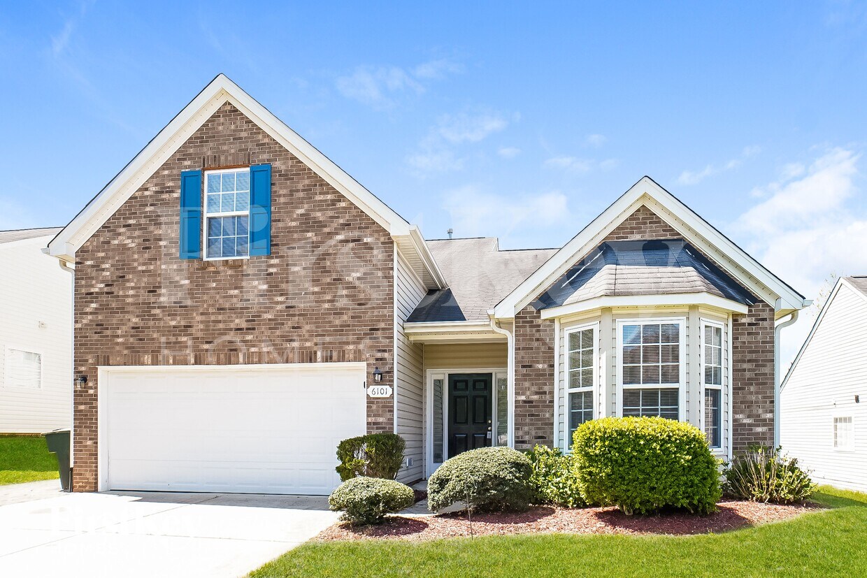 Foto principal - 6101 Elderbush Dr