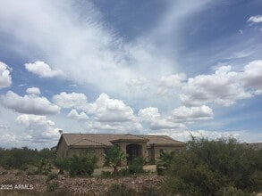 Building Photo - 14032 E Cavedale Dr