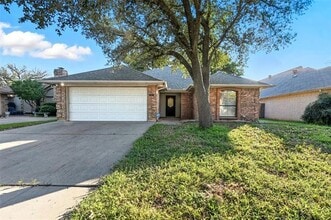 Building Photo - 1767 Kings Canyon Cir