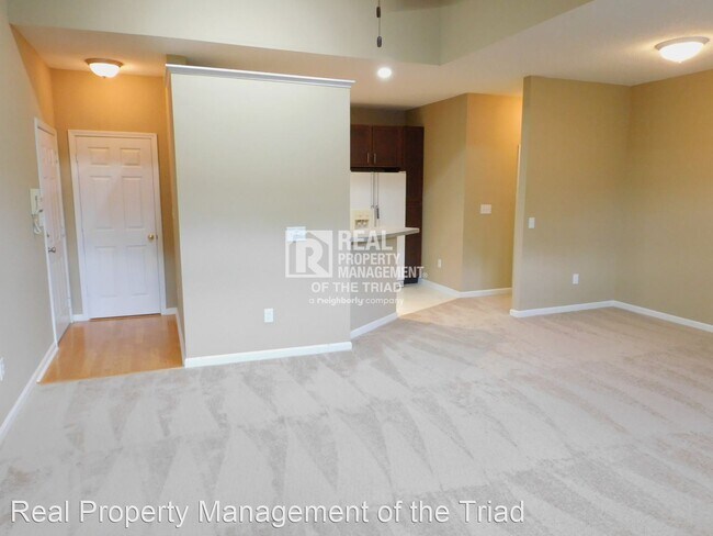 Building Photo - 2 br, 2 bath House - 3004-K Greystone Pointe