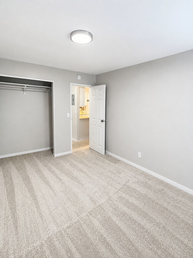 Building Photo - 5995 W Hampden Ave