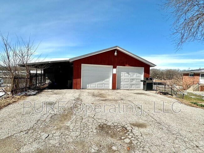 Foto del edificio - 2205 Lindyview Rd