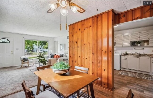 Foto del edificio - 1644 Eastbrook Dr S