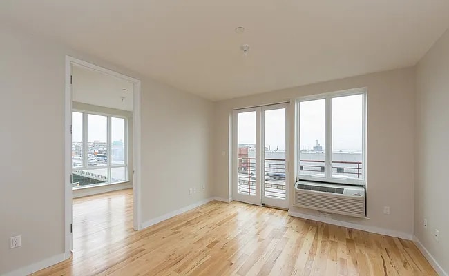 Foto principal - 314 52nd St