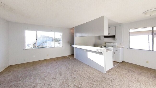 Front living area view - 58 La Fresa Ct