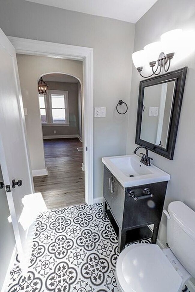 Foto del edificio - Newly Renovated 3 Bedroom Cape Cod