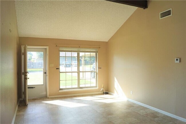 Building Photo - 101 Stubblefield Dr