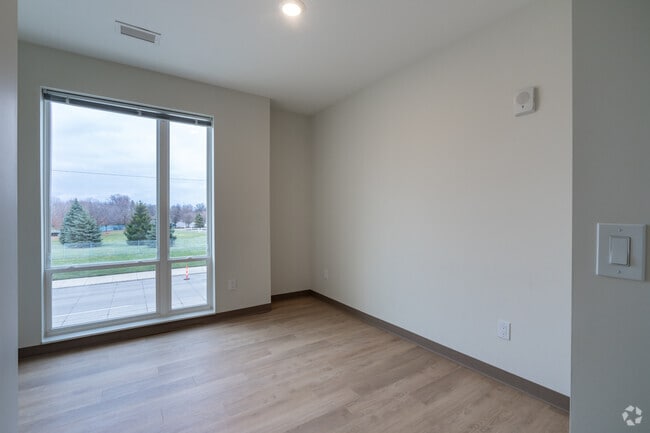 2BR, 1BA - 817SF - Bedroom - Cathedral Arts Apartments