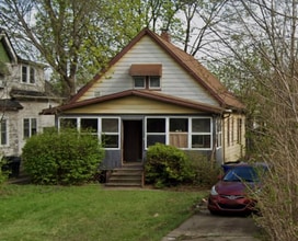 Building Photo - 14205 Benwood Ave
