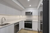 Primary Photo - 4555 Av. Bonavista
