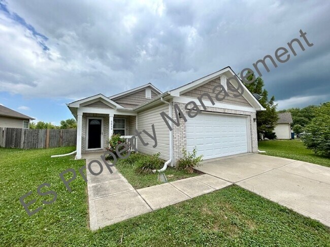 Building Photo - Great 3 Bedroom 2 Bathroom Ranch Style Home in Decatur!