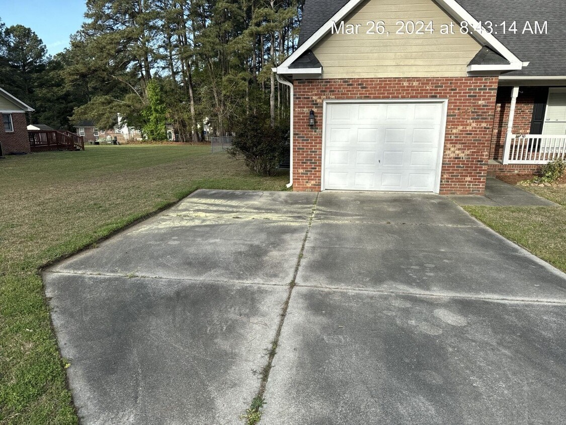 Foto principal - 114 Windsor Ln