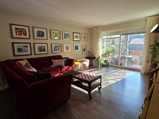 Foto del edificio - 412 N Wayne Ave