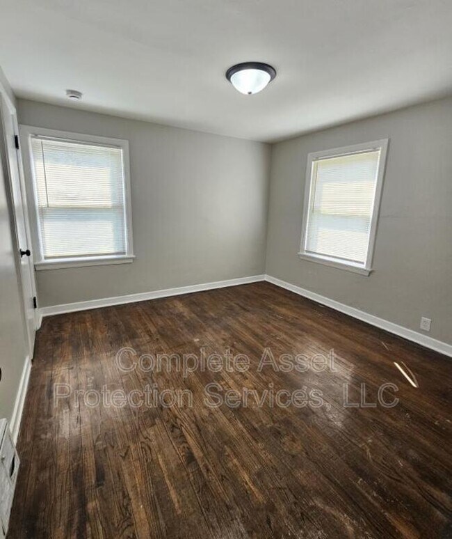 Foto del edificio - 5012 Jefferson St