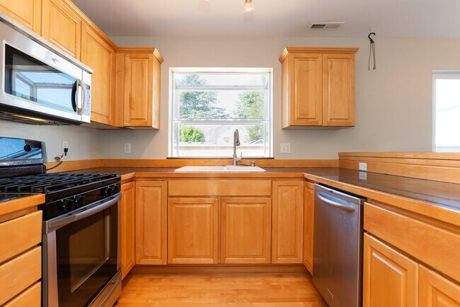 Foto del edificio - 535 N 103rd St