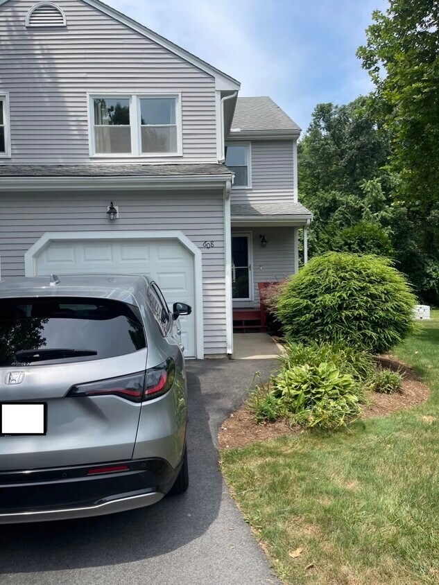 Primary Photo - 154 Bear Hill Rd