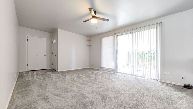 Building Photo - 3880 S 2520 W