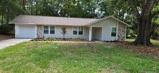 Building Photo - 3002 NW 76th Terrace
