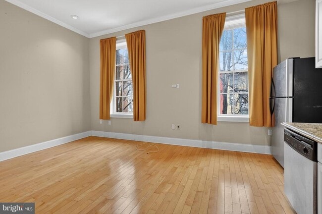 Building Photo - 1708 Pine St