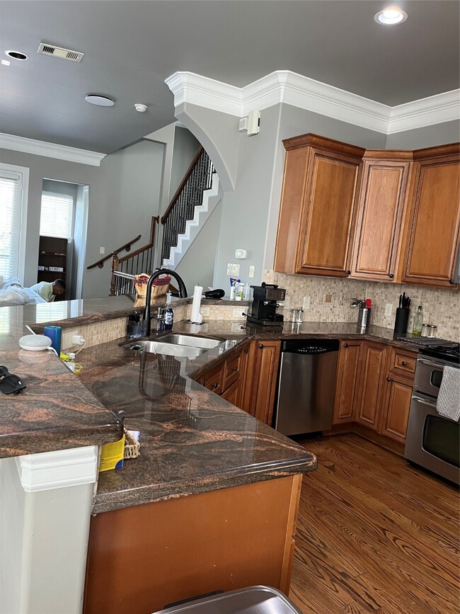 Building Photo - 4406 Crawford St