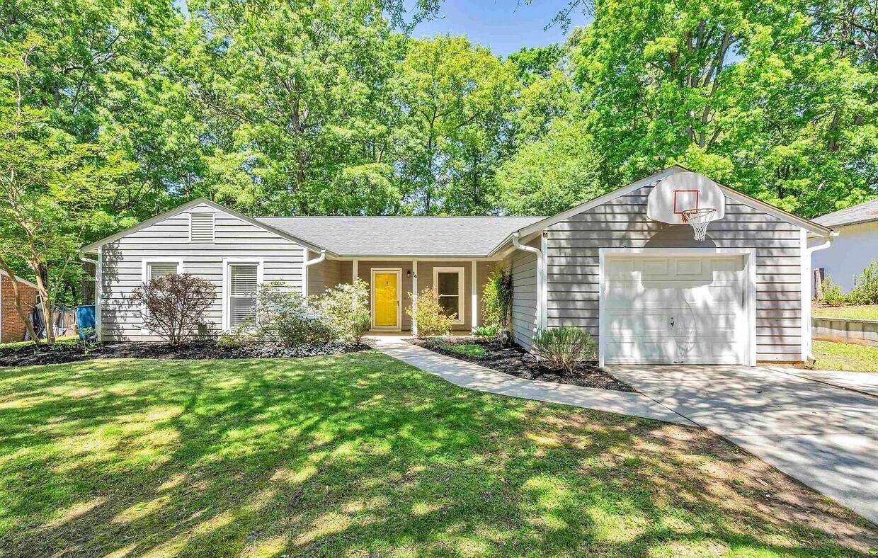 14 Oak Glen Dr, Greenville, SC 29607 House Rental in Greenville, SC