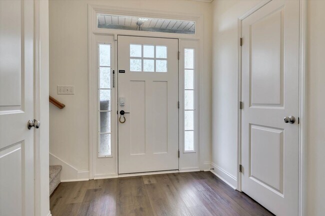 Foto del edificio - 5028 Canterbury Farms Pkwy