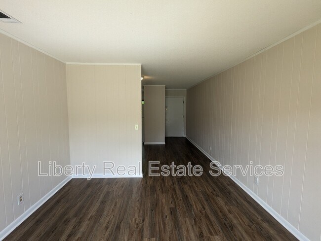 Foto del edificio - 979 Live Oak Dr