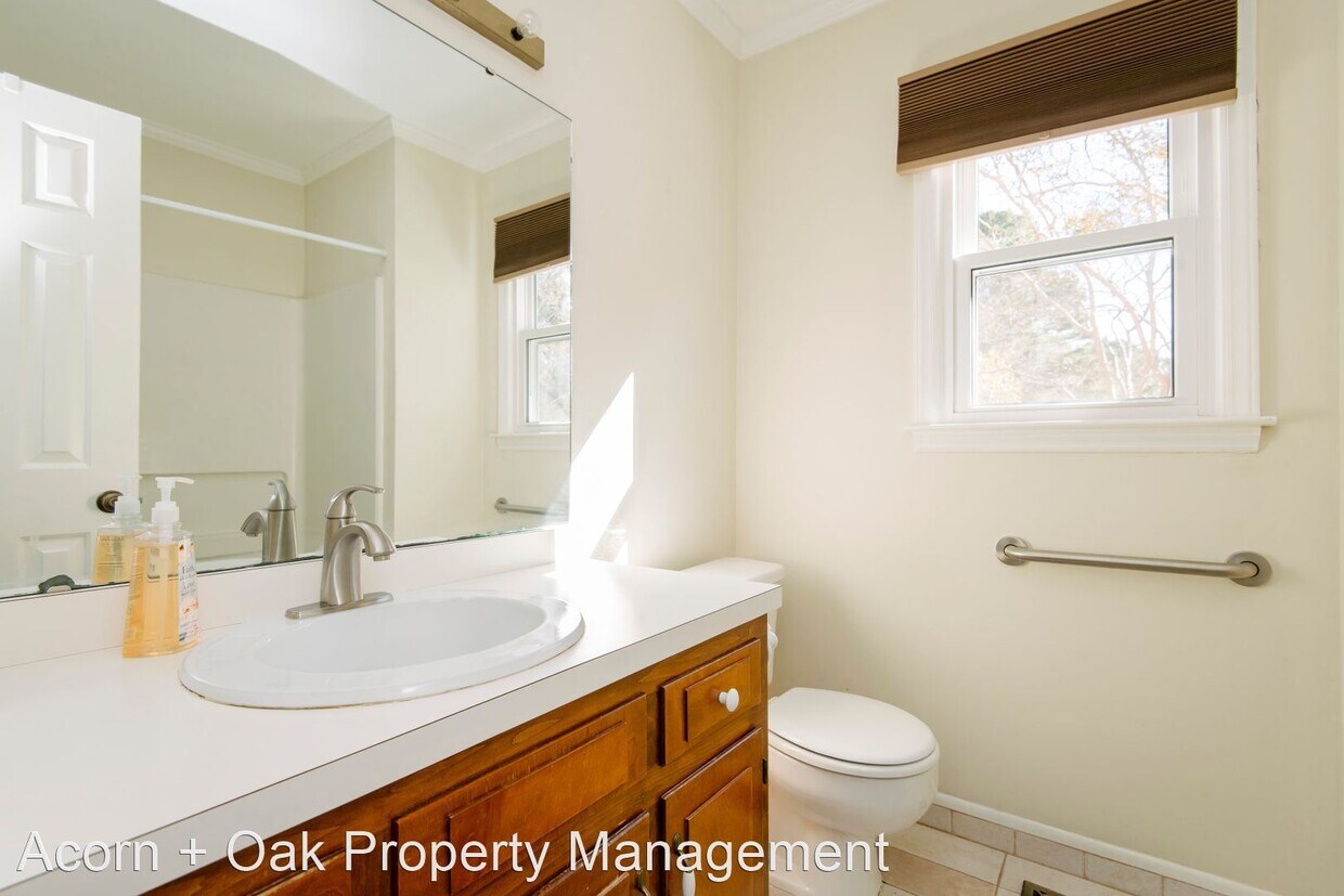 Primary Photo - 3 br, 2 bath House - 5821 Iris Lake Ct
